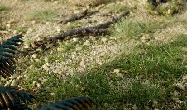 All Game Terrain - Static Grass Shaker Kit - Rising Sun FPV