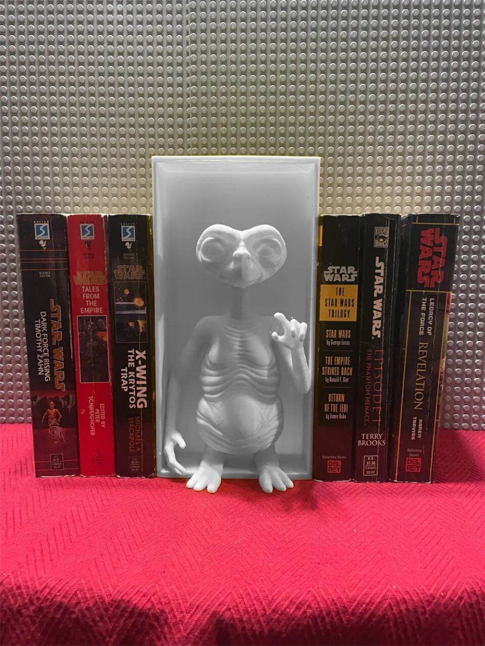 3D Printed Bookshelf Spacers – Custom Shelf Dividers Grey PLA+ & Painted Options - Rising Sun FPV