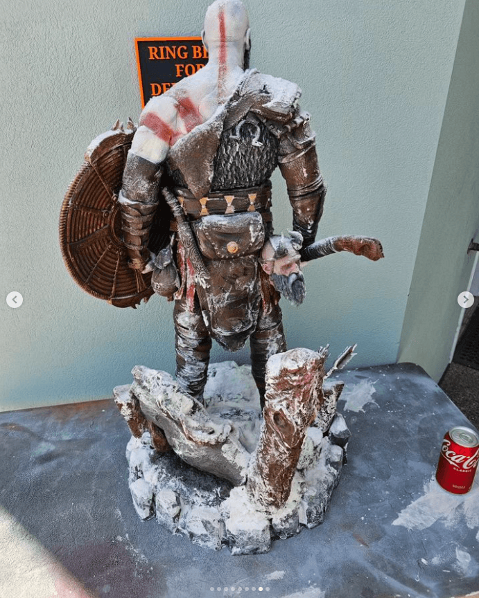 Kratos God of War Ragnarok Large Centrepiece Statue - Rising Sun FPV