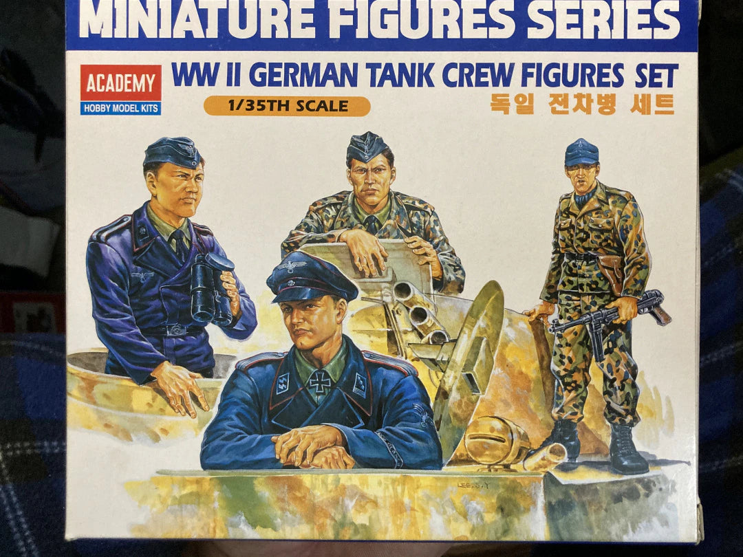 WWII German Tank Crew Figures Set (4 figures)