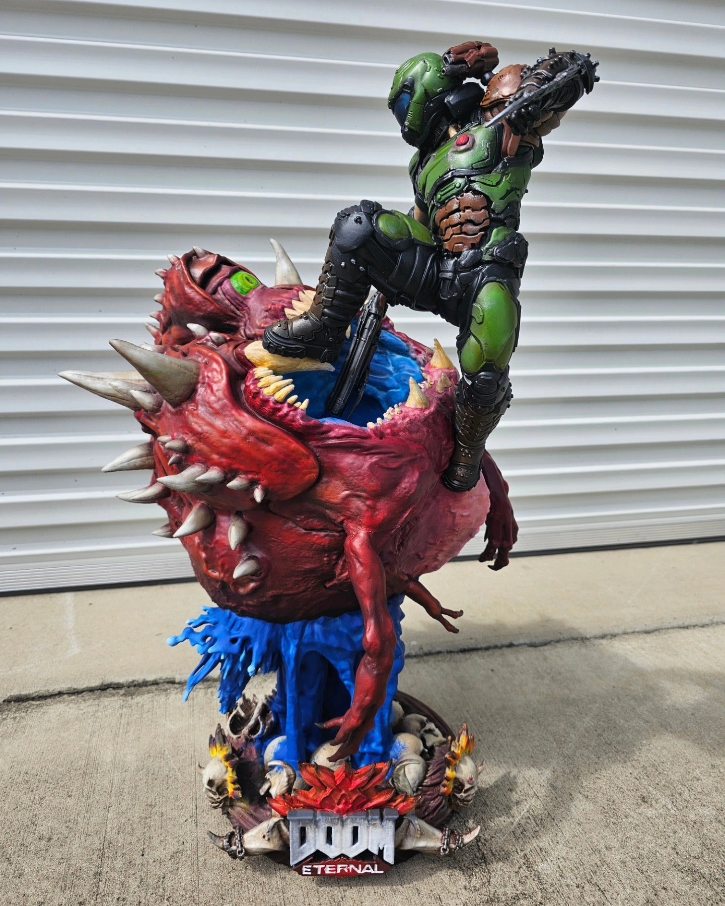 Doom Slayer vs Cacodemon Centrepiece Prop